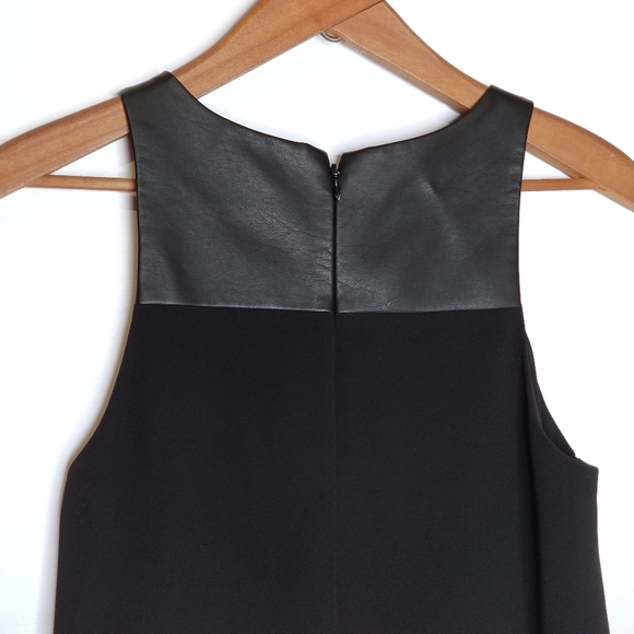 Club Monaco | Racerback Tank Top Blouse XS Black - Picture 6 of 9